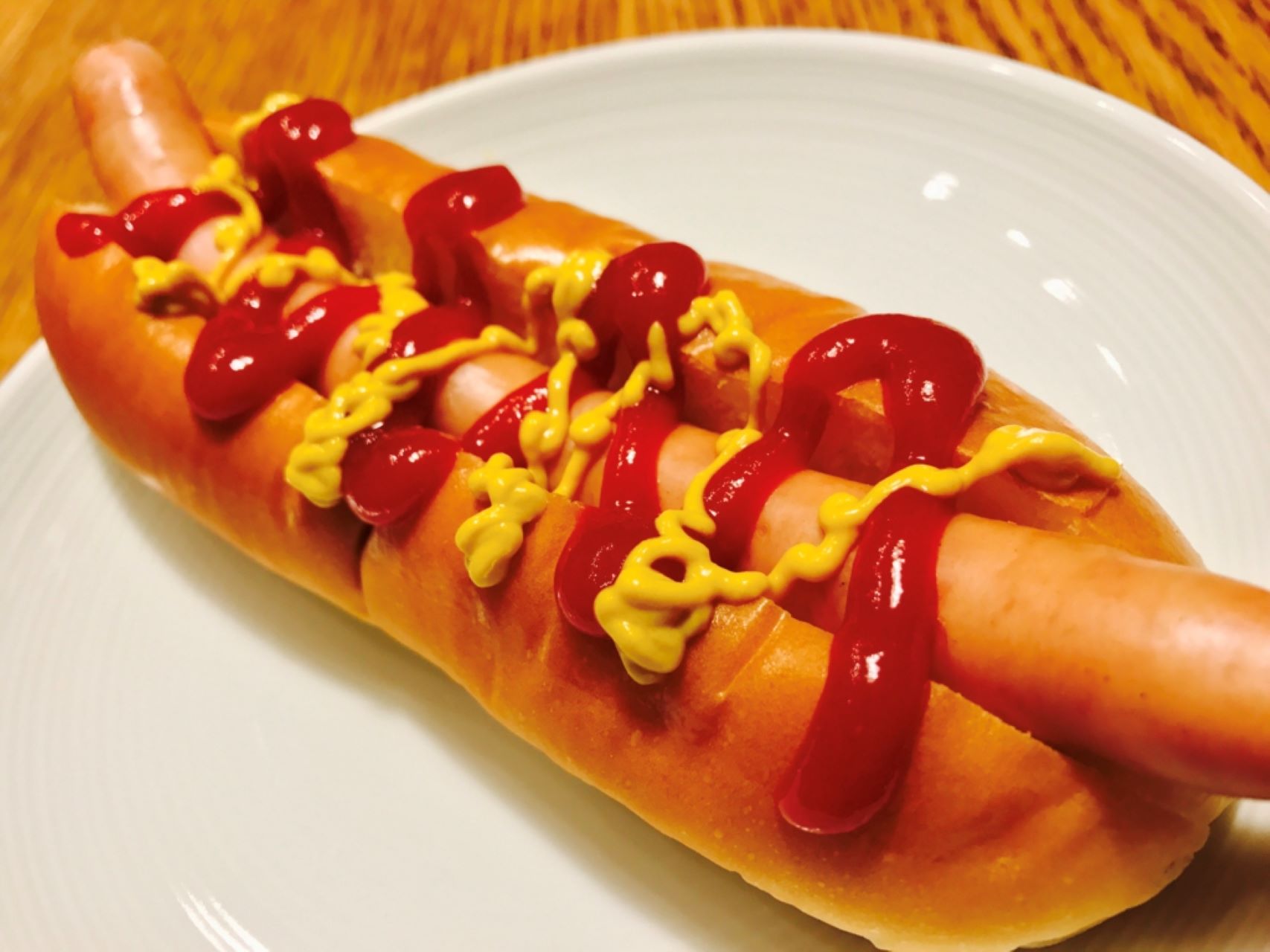 ホットドッグ (hot dog)