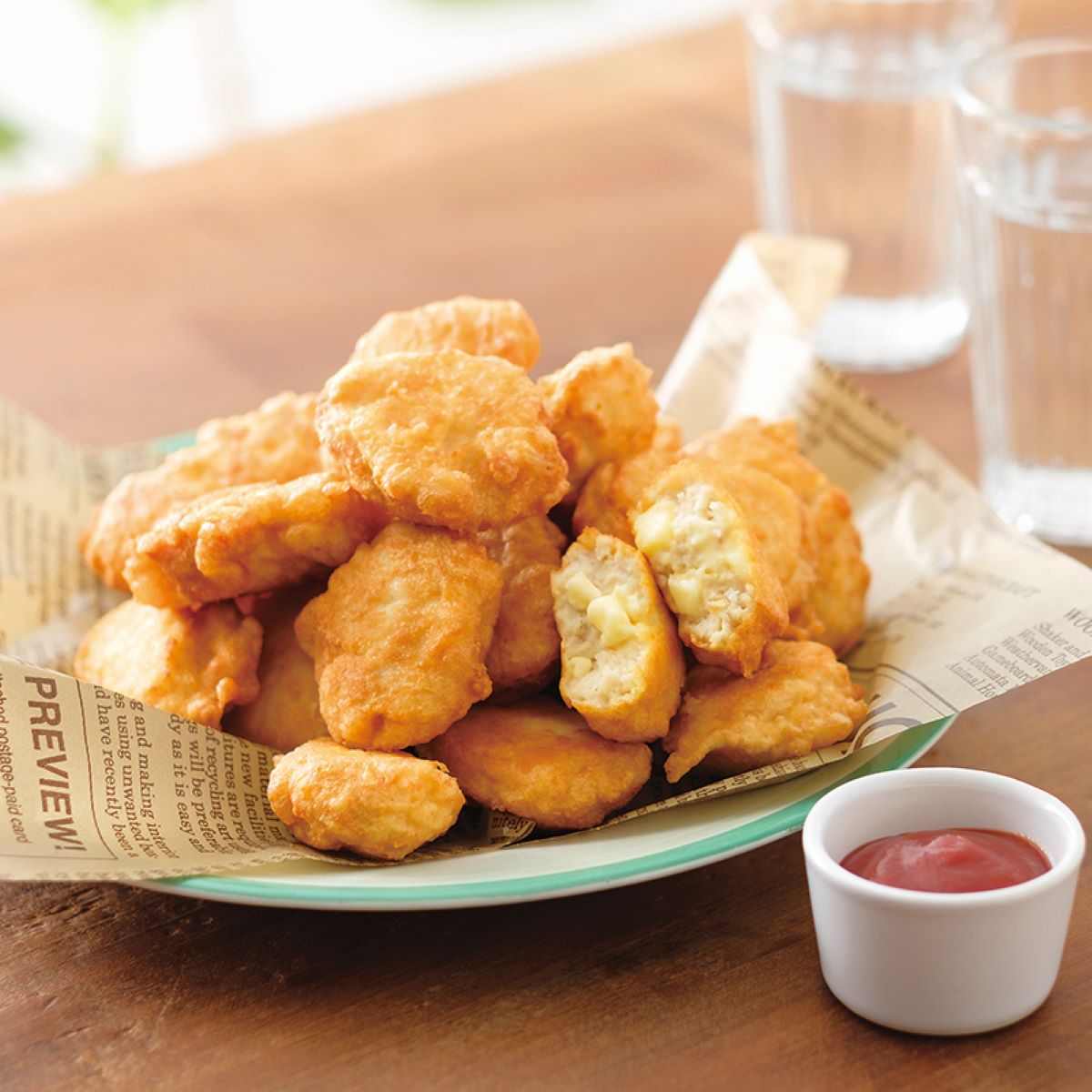 チキンナゲット (chicken nuggets)